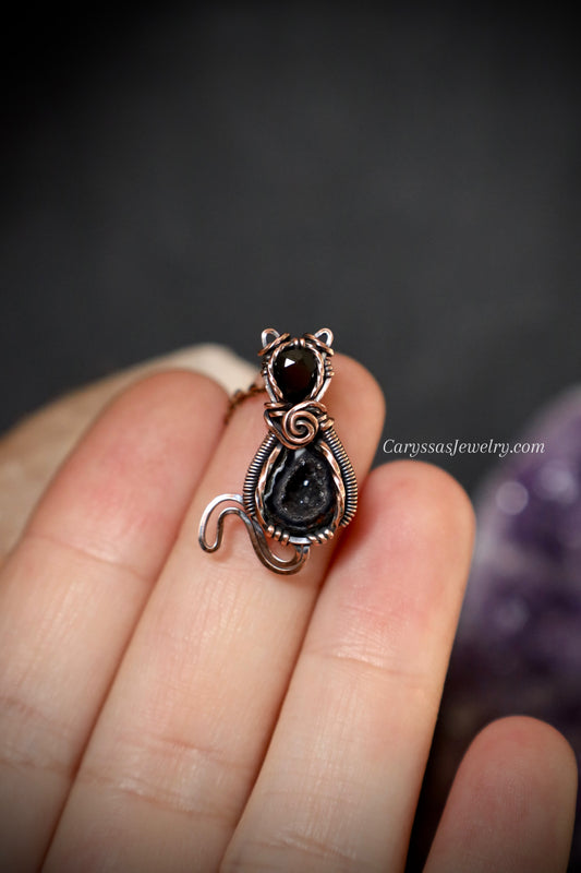 Black Onyx and Tabasco Geode Micro Cat Pendant in Copper